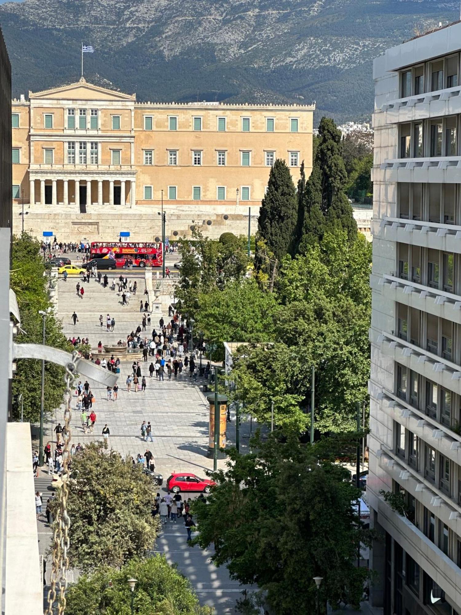2 Bd Apt In Syntagma With Acropolis View Athènes Extérieur photo